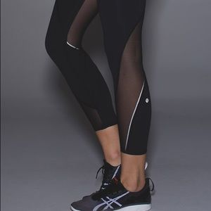 Lululemon meshed up tight