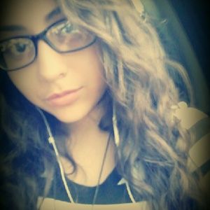 Meet your Posher, Serena