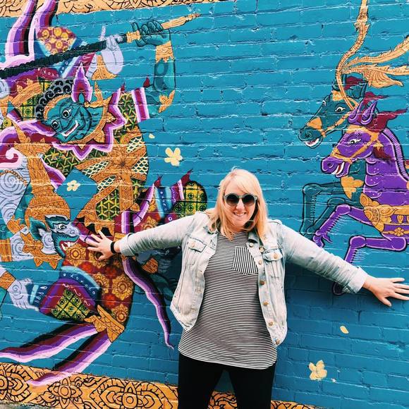 Meet your Posher, Neely