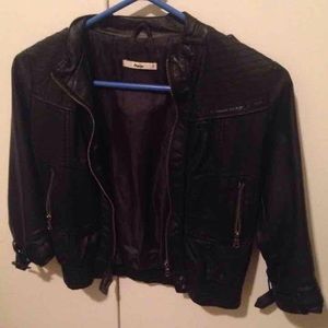 3/4 sleeve leather jacket