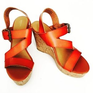 *BNIB* 💯 BROWN LEATHER BOHO STRAPPY WEDGES