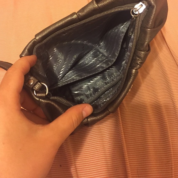 Vera Wang Grey Medium Hand Purse - Picture 2 of 3