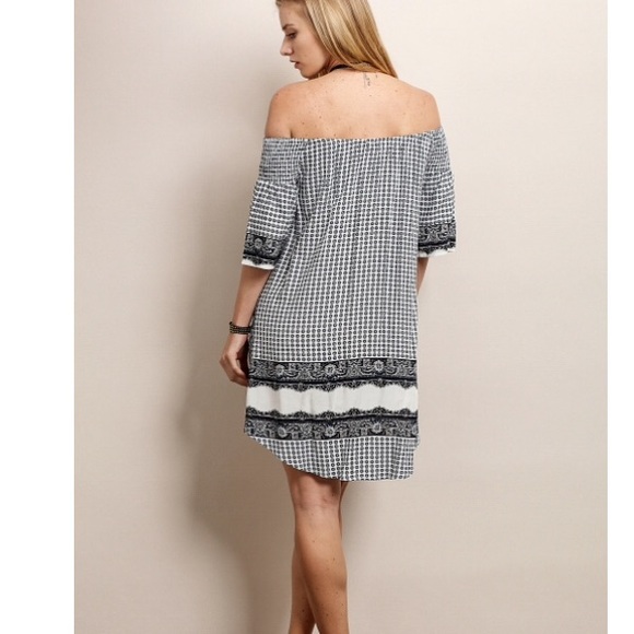 ‼️LAST Navy Stripe Print Dress - Picture 2 of 4