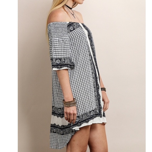 ‼️LAST Navy Stripe Print Dress - Picture 3 of 4