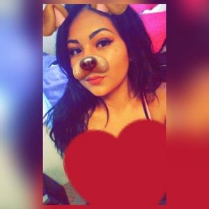 Meet your Posher, Nohemy