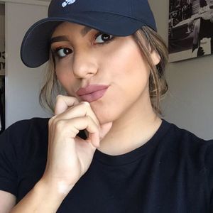 Meet your Posher, Amber