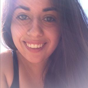 Meet your Posher, April