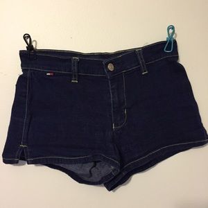 Tommy Hilfiger shorts.