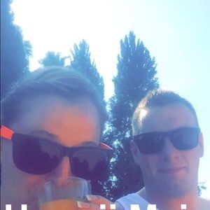 Meet your Posher, Laureb