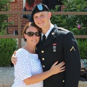 Meet your Posher, Casey