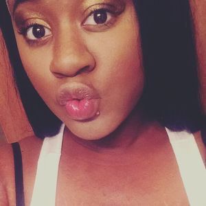 Meet your Posher, Shelly