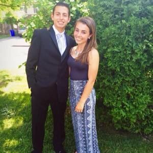 Meet your Posher, Chloe