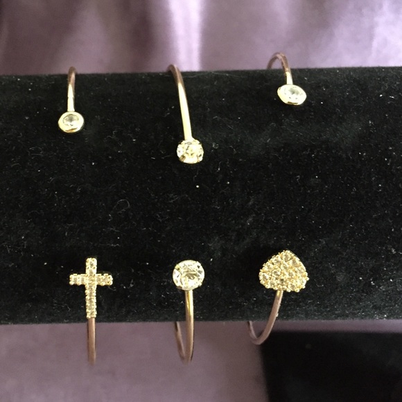 Wire bracelets with designed