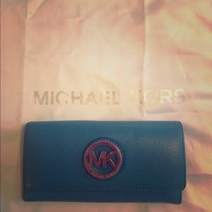 Michael Kors Fulton Caryall Wallet