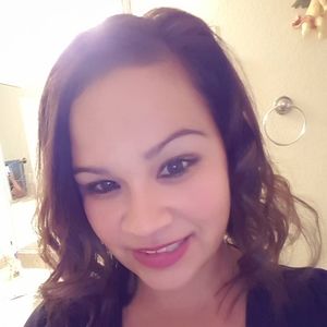 Meet your Posher, Evelyn