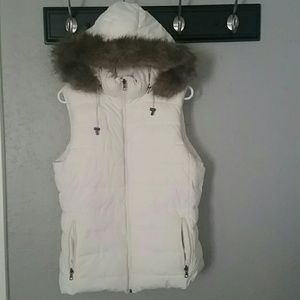 Banana Republic puffer vest, detachable hood