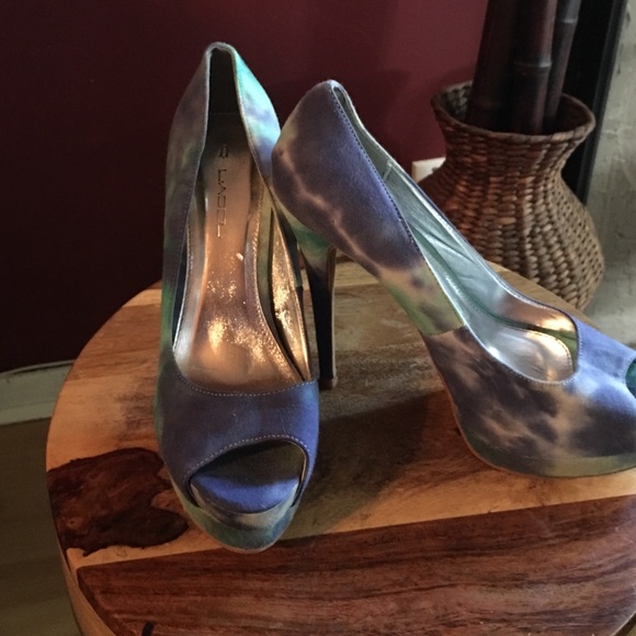 High Heels - Picture 2 of 4