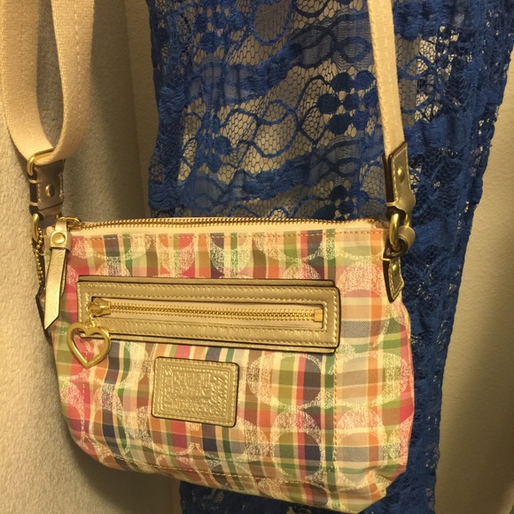 Coach cross body purse Approx 8" X 6.5" X 3"