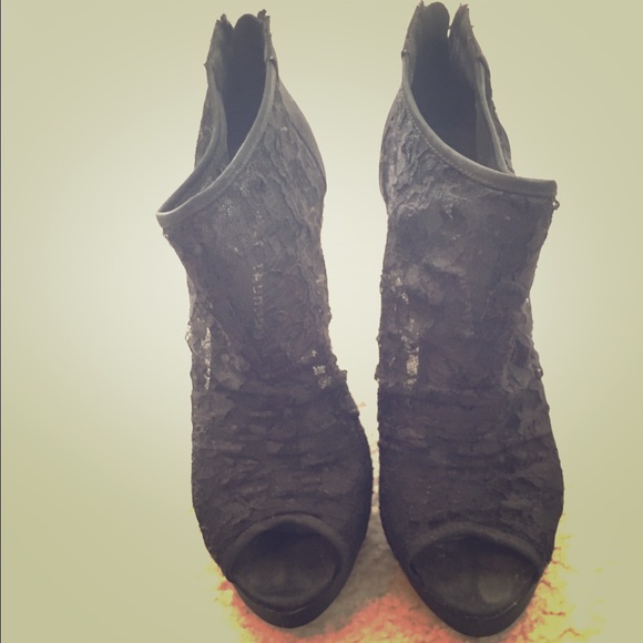 Chinese laundry heels