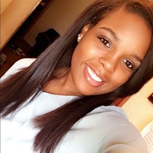 Meet your Posher, Jade