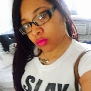 Meet your Posher, Crystal