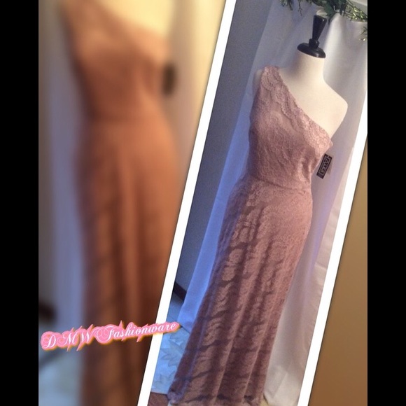 🎉SALE🎉🌹Alex Evenings Gown🌹