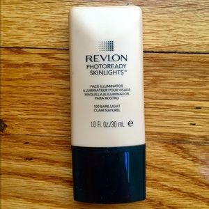 Revlon Photoready Skinlights Illuminizer