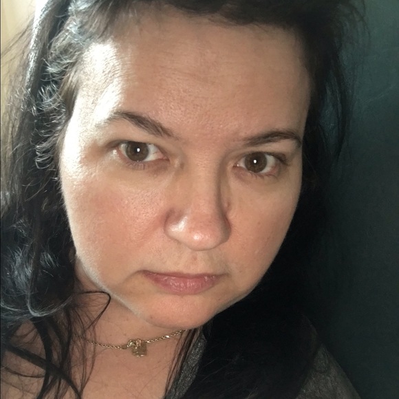 Meet your Posher, Lorena