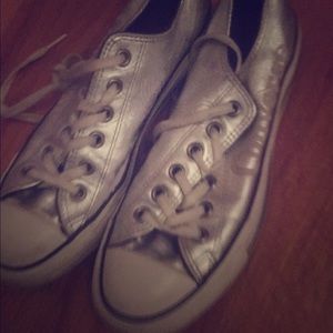 Silver converse