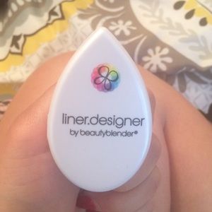 Line designer by Beautyblender.
