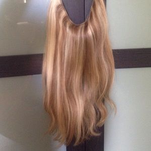Blonde highlighted hair extensions