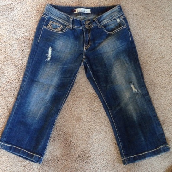 TRADING.... BUNDLE..Vigoss capris/Maurices pants