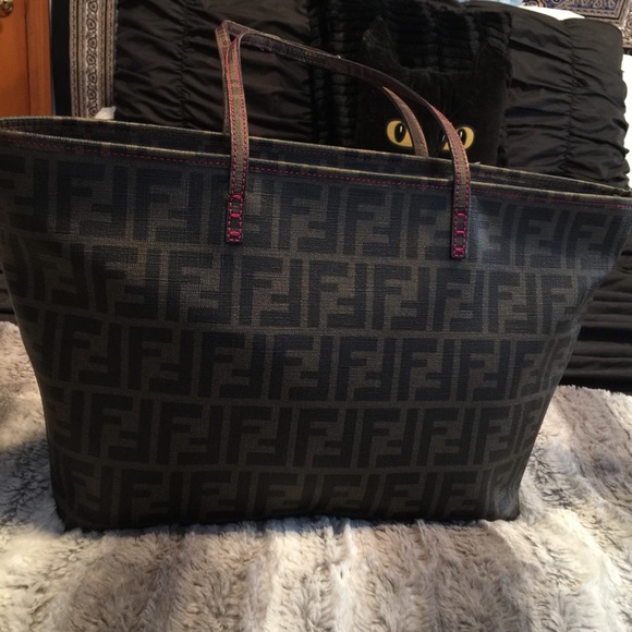 fendi pouch bag price