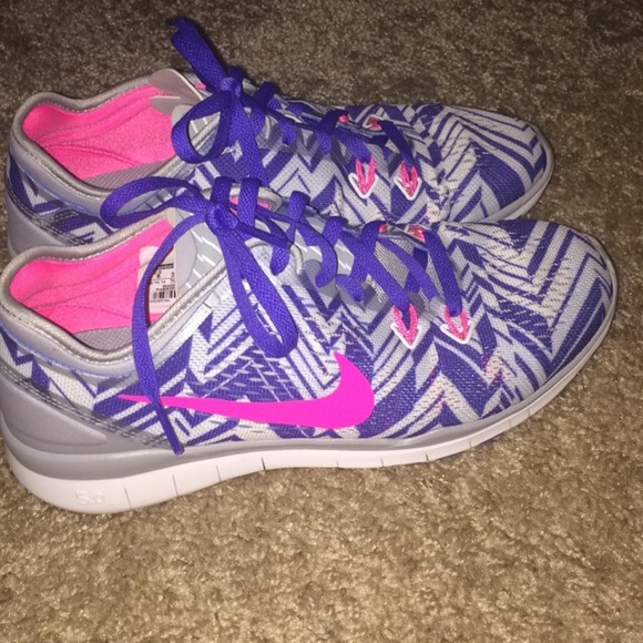 Women's Nike frees 5.0. Worn only twice