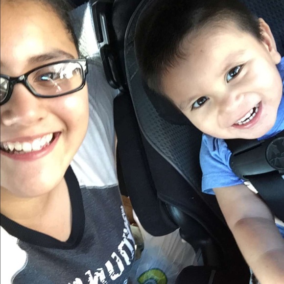 Meet your Posher, Daniela - Picture 1 of 1