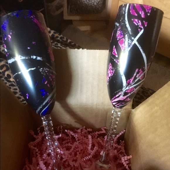 Pink Camo champagne flutes