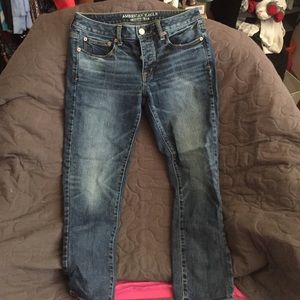 High waisted capris.