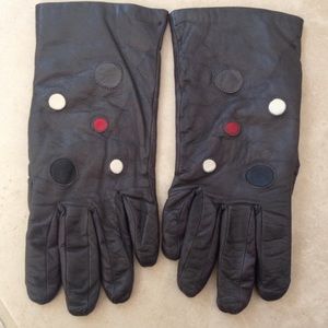 Leather gloves