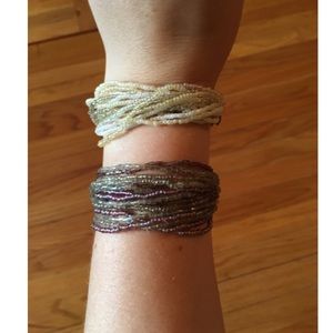 Seed bead button clasp bracelets