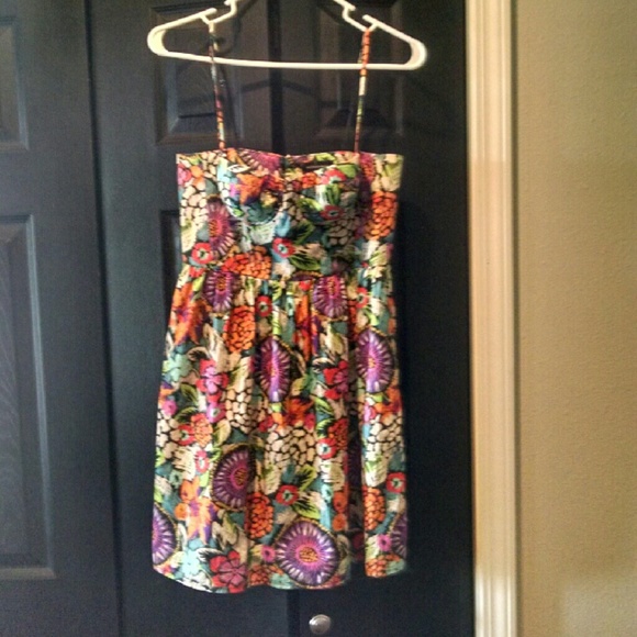 Dress with cups.