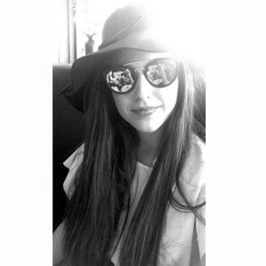 Meet your Posher, Veronica