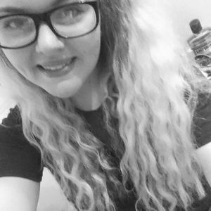 Meet your Posher, Casey