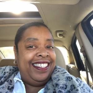 Meet your Posher, Lenore