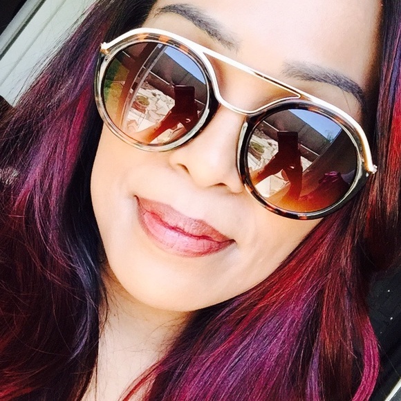 Leopard Sunglasses With Gold Trim - Picture 2 of 4