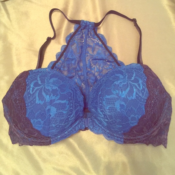 SOLDVictoria secret Pink racer back bra