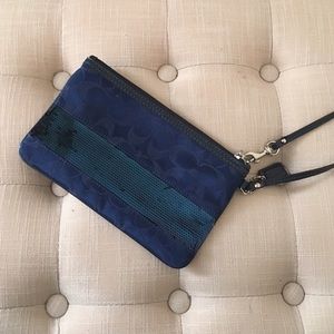 Signature Sequin Coach Wrislet