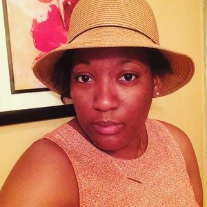 Meet your Posher, Arielle