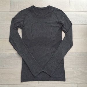 (nwot) lululemon Swiftly Tech Long Sleeve Crew