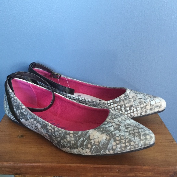 Ankle-strap snakeskin flats