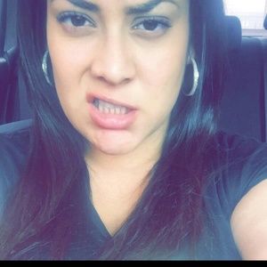 Meet your Posher, Guiselle